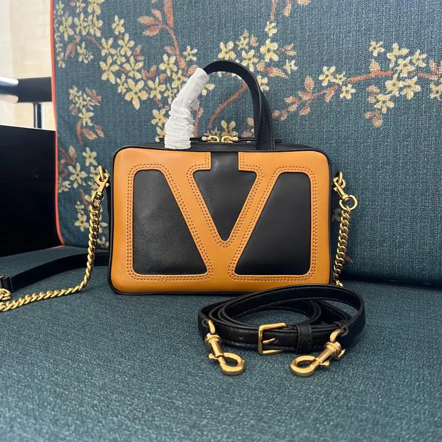 GARAVANI VIVA SUPERSTAR Leather Handbag with Signature Design