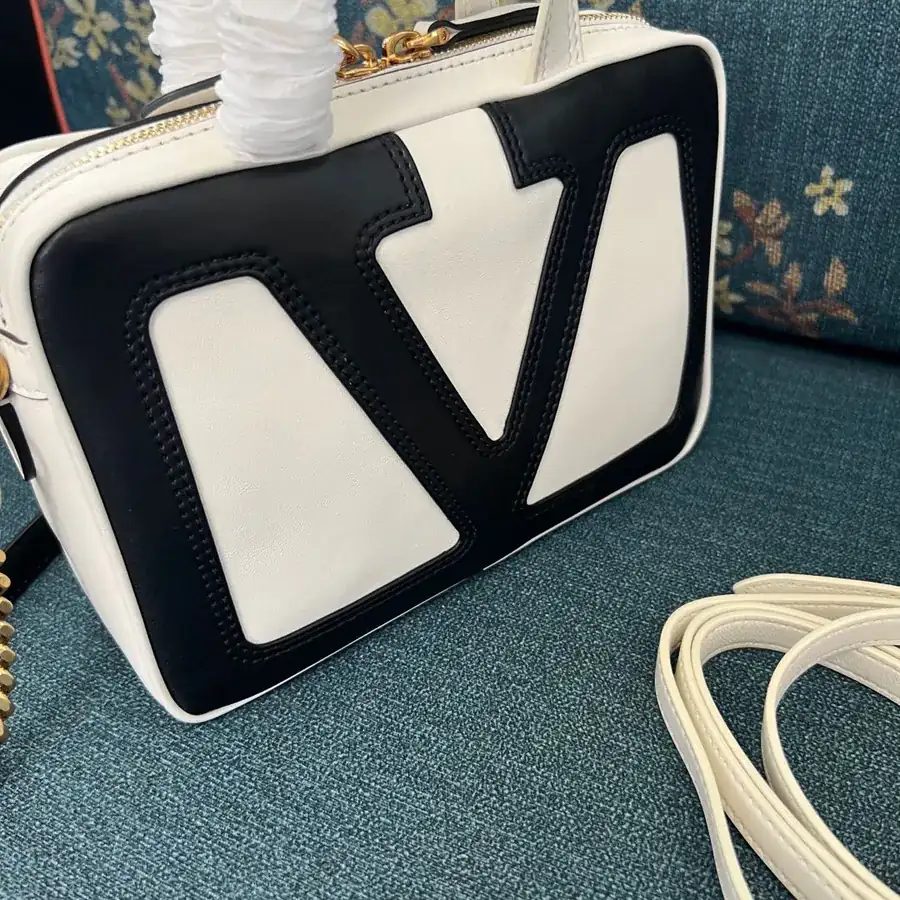 GARAVANI VIVA SUPERSTAR Leather Handbag with V Logo Signature Design