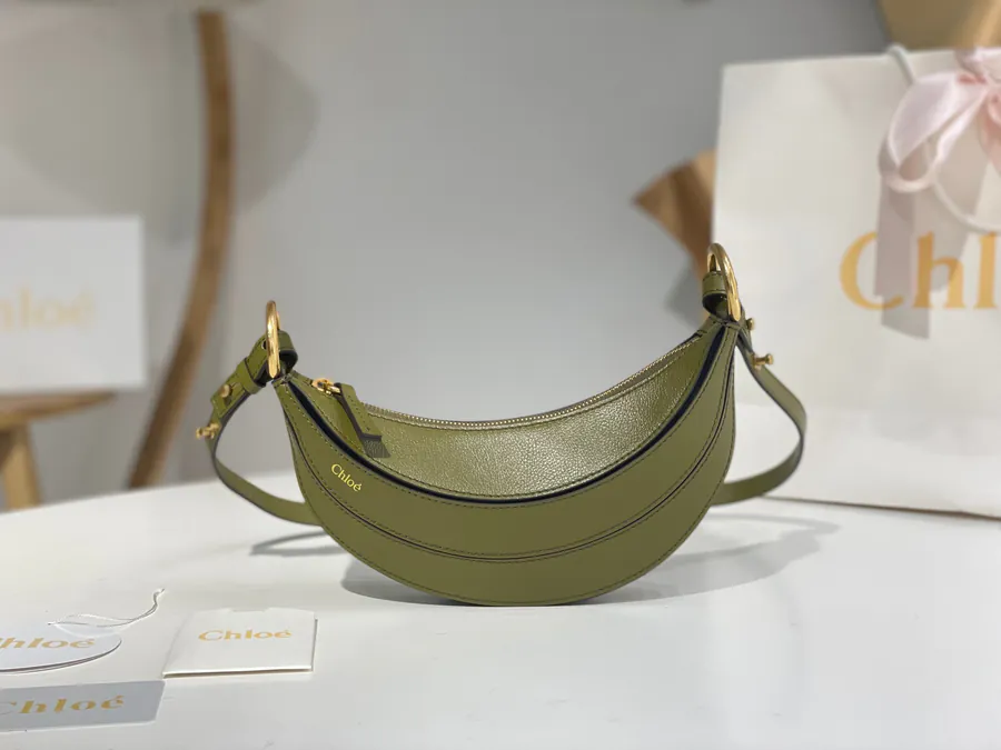 Chole W865 Banana Shoulder Bag