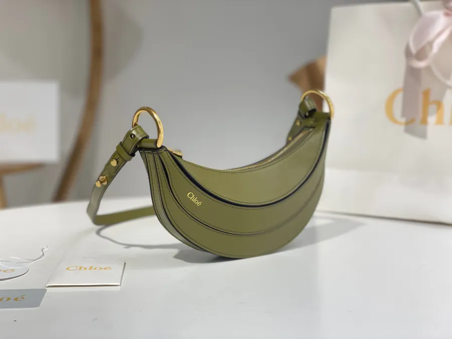 Chole W865 Banana Shoulder Bag