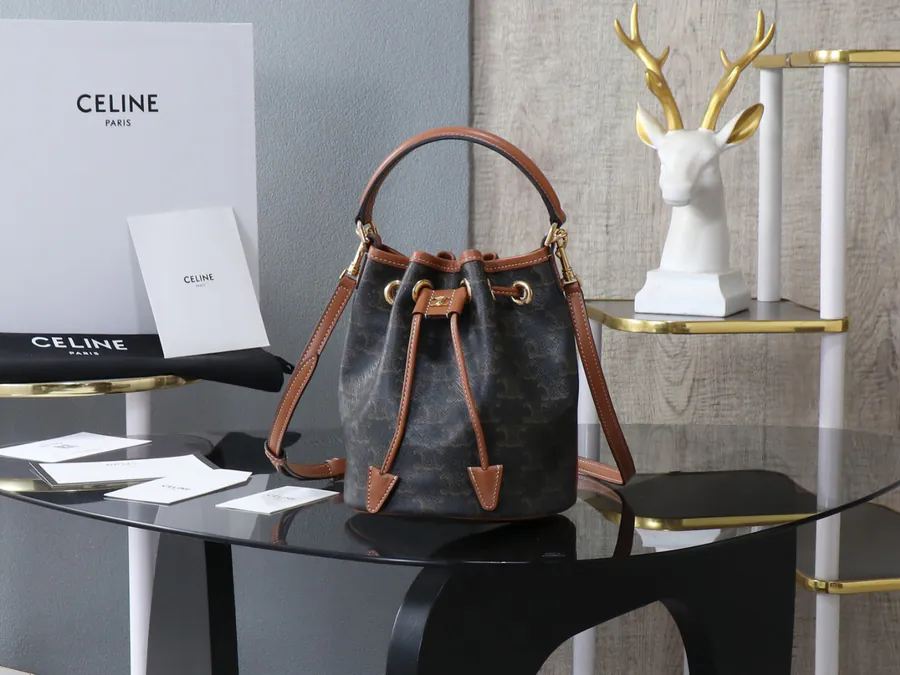 TRIOMPHE Leather Tote with Handles and Straps