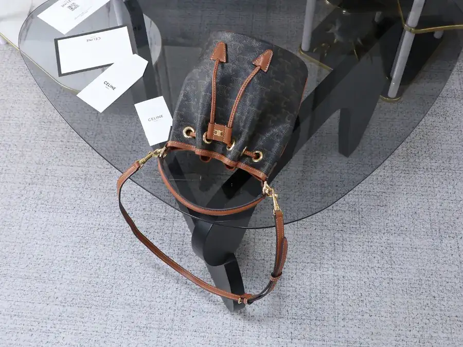 TRIOMPHE Leather Tote with Handles and Straps