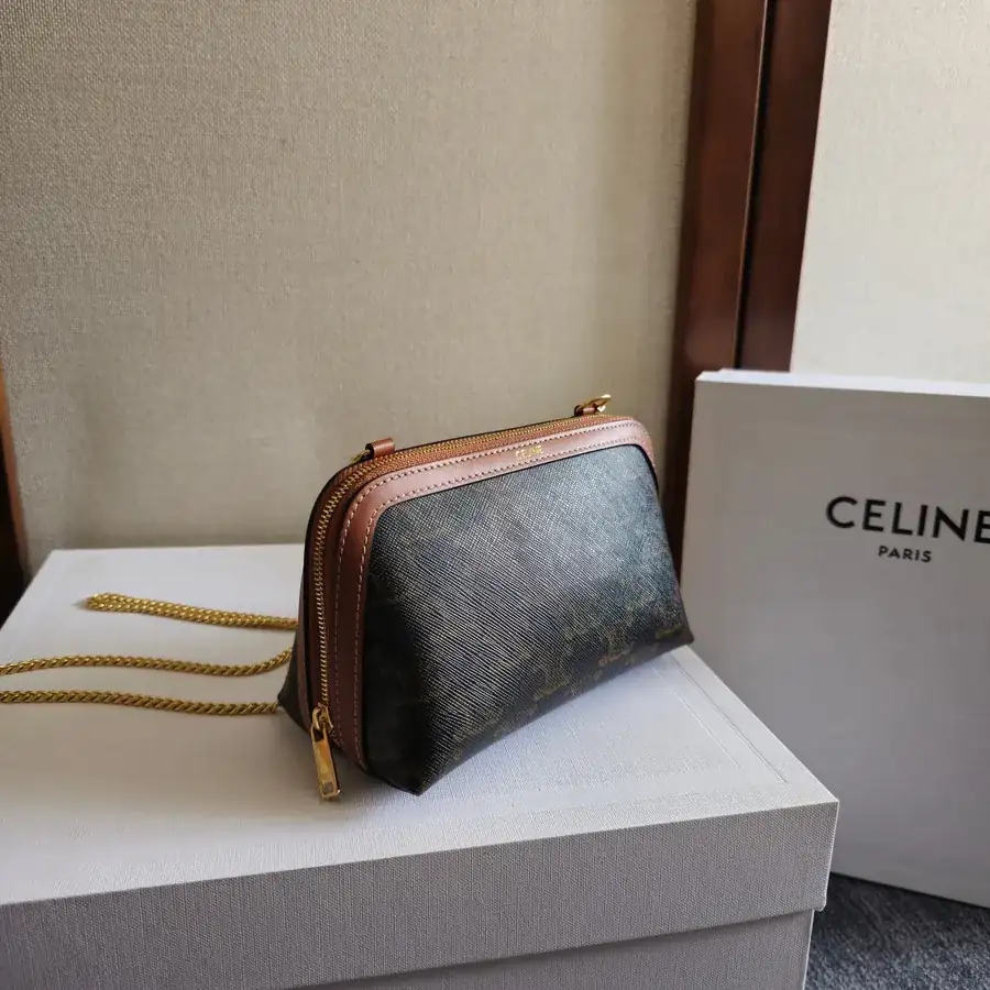 TrioMPHE New Season Chain Closure Leather Crossbody Bag