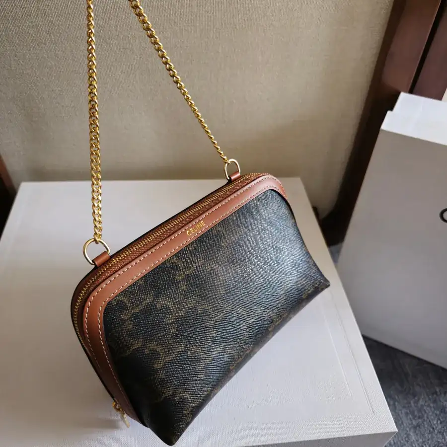TrioMPHE New Season Chain Closure Leather Crossbody Bag