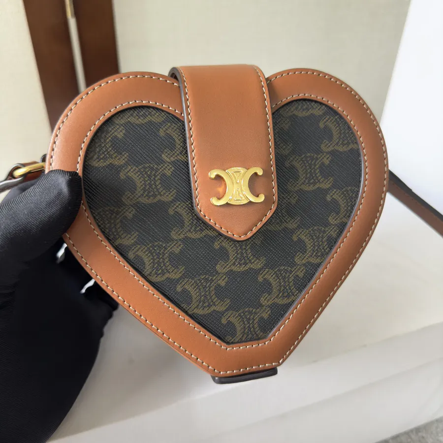 CElIN* 22s TAMBOUR Embossed Heart Bag