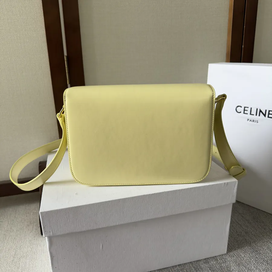 Triomphe New Classic Bucket Bag