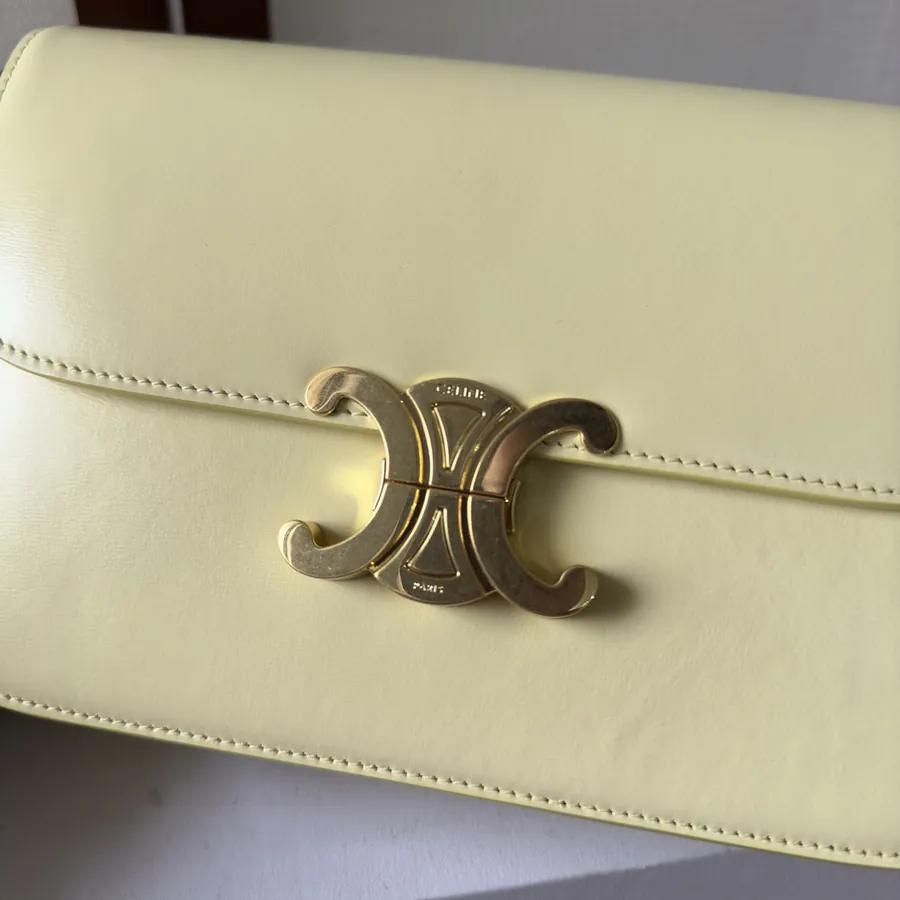 Triomphe New Classic Bucket Bag