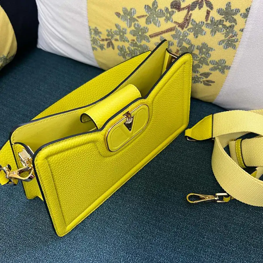 GARAVANI Grained Calfskin Bag with VLOGO Signature