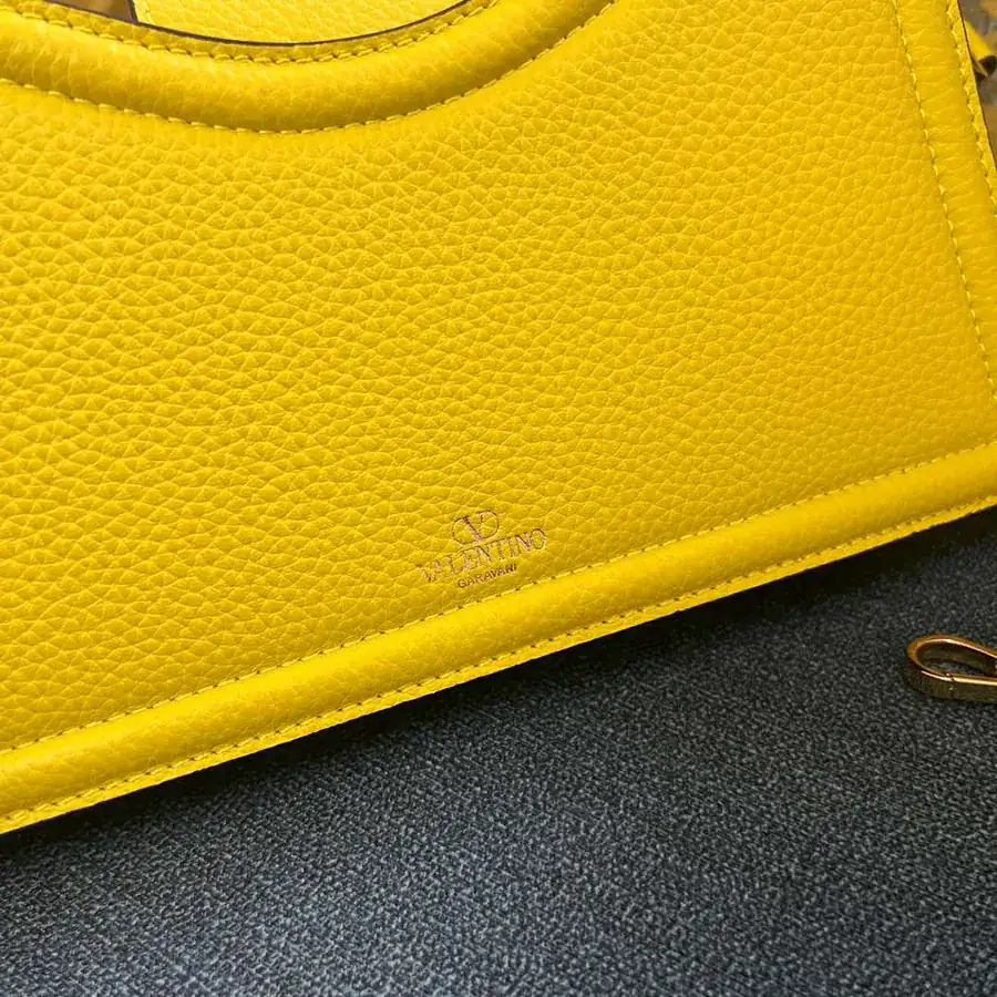 GARAVANI Grained Calfskin Bag with VLOGO Signature