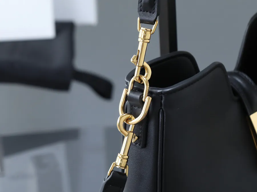 CE Camille 16 Soft Hobo Style Bag