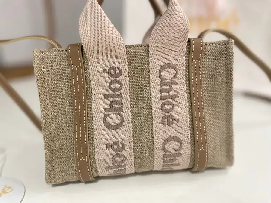 Chloe Woody Family Tote Bag Mini Size
