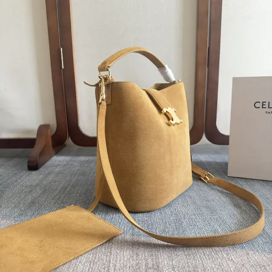 CE New Bucket Bag Louise