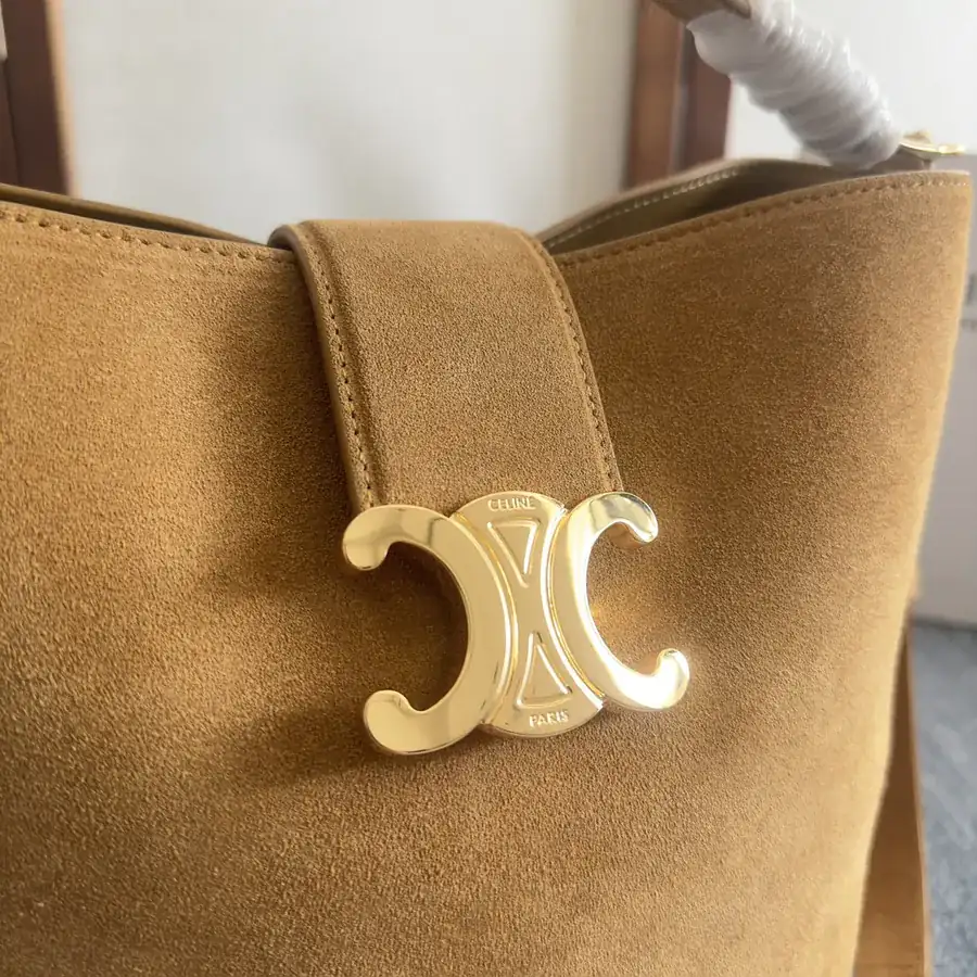 CE New Bucket Bag Louise