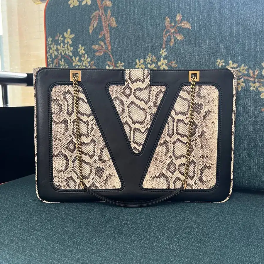 GARAVANI VIVA SUPERSTAR Bucket Bag