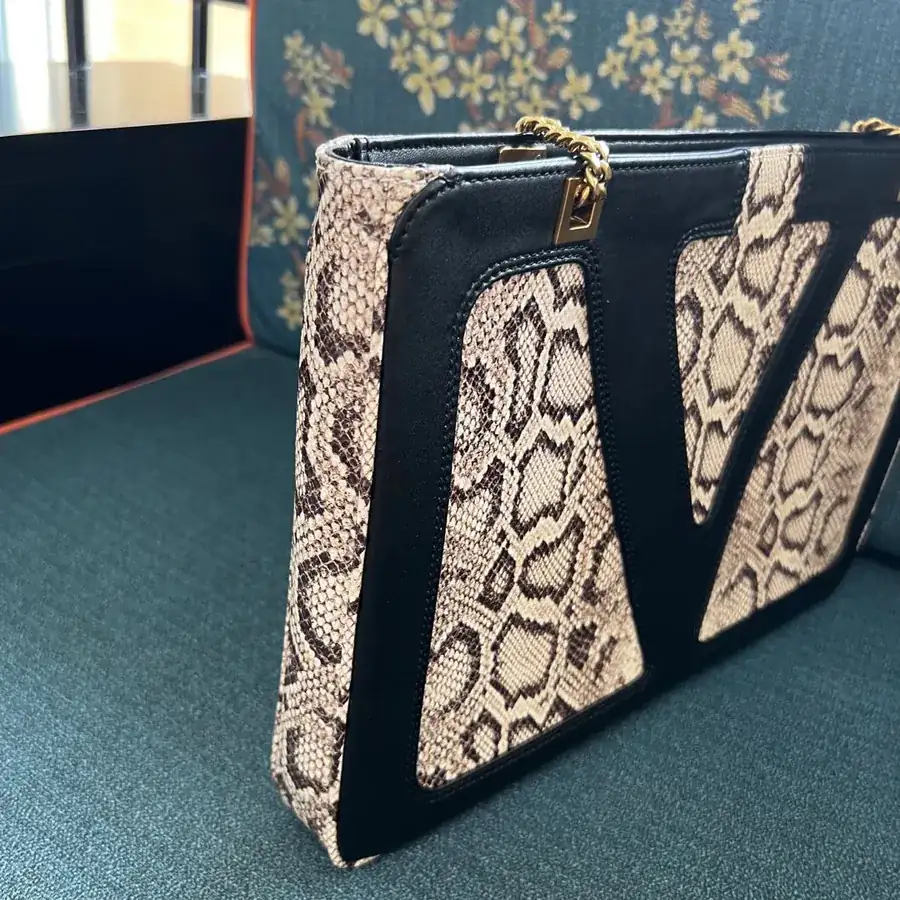 GARAVANI VIVA SUPERSTAR Bucket Bag