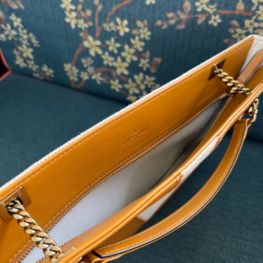 GARAVANI VIVA SUPERSTAR Midsize Handbag