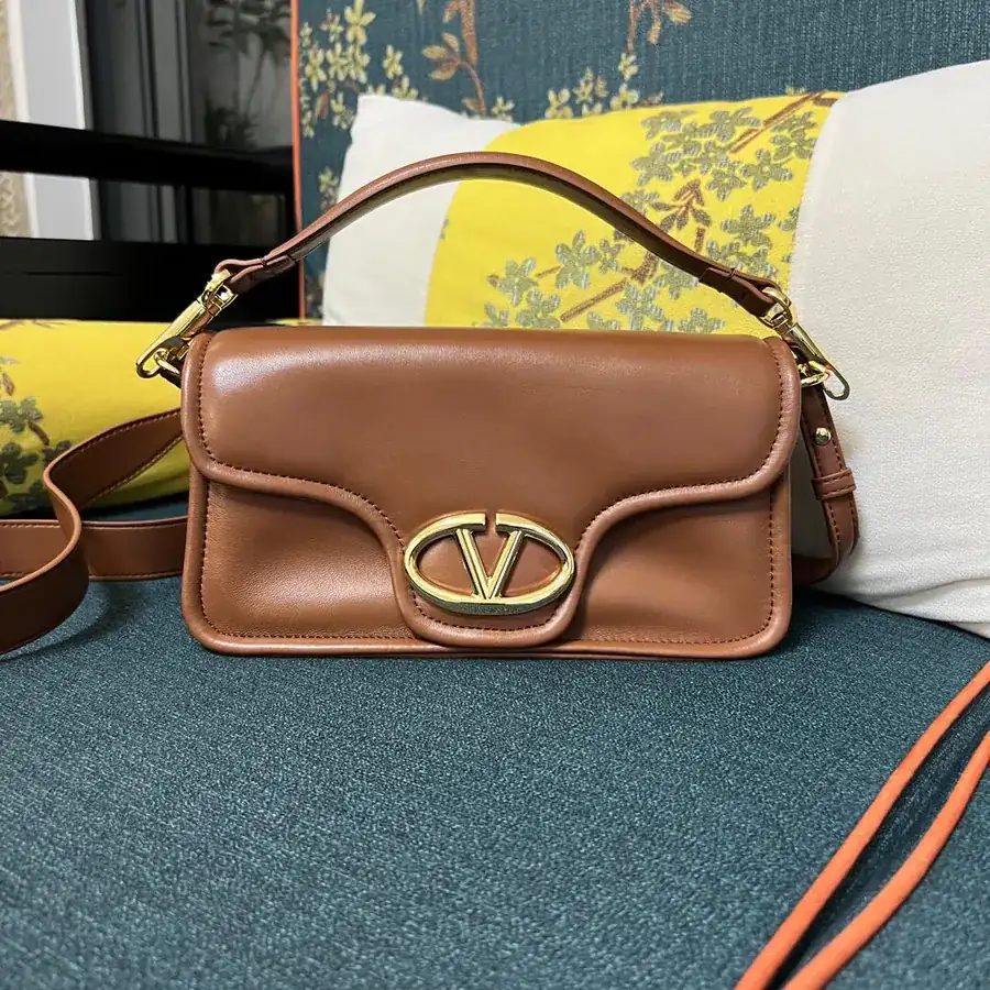 VLOGO 1960 Medium Leather Bag with Metal VLOGO Signature