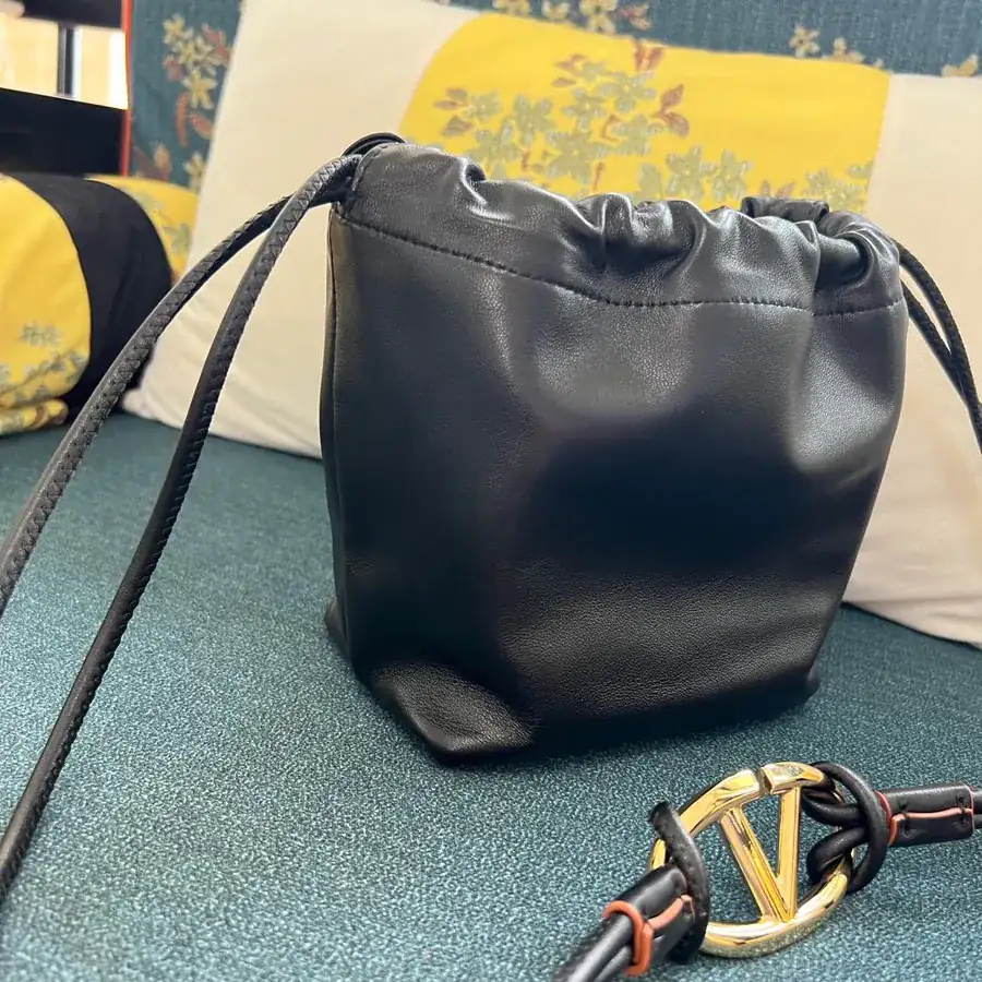 GARAVANI VLOGO POUF Small Handbag