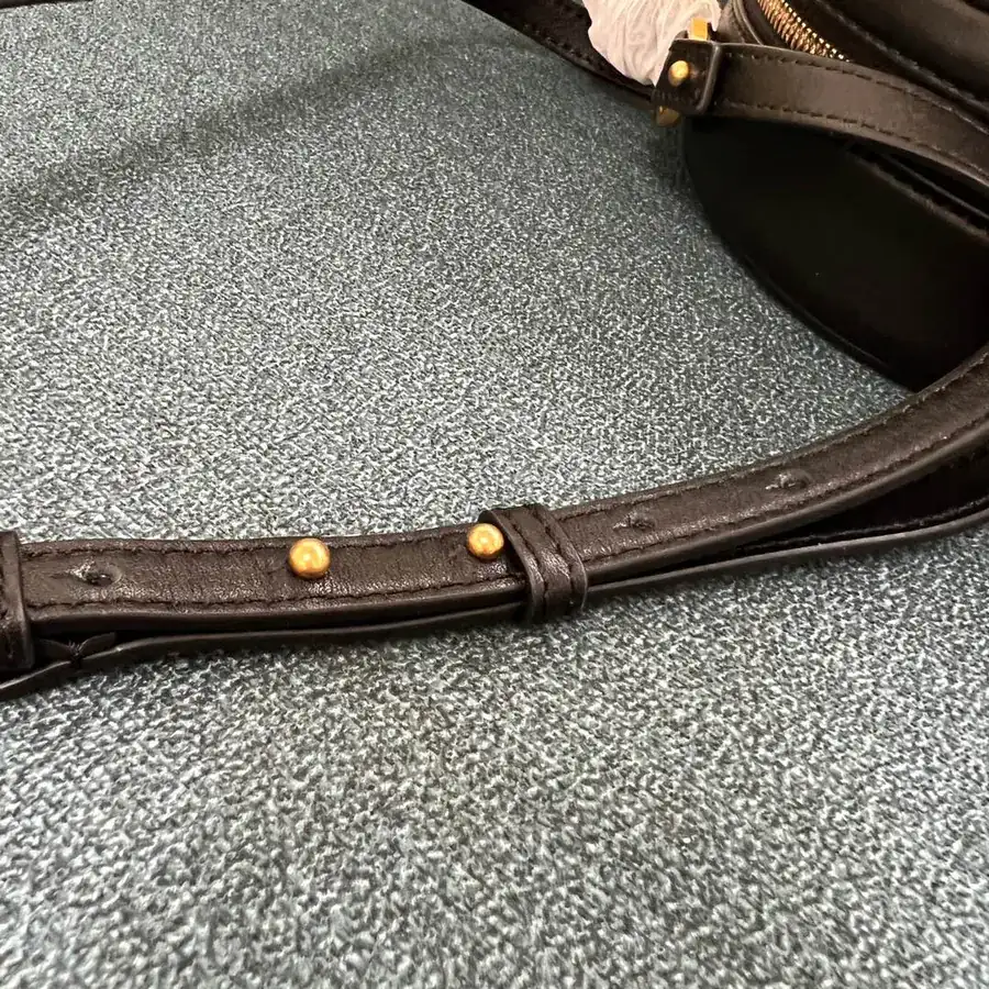 GARAVANI VLOGO Signature Calfskin Handbag