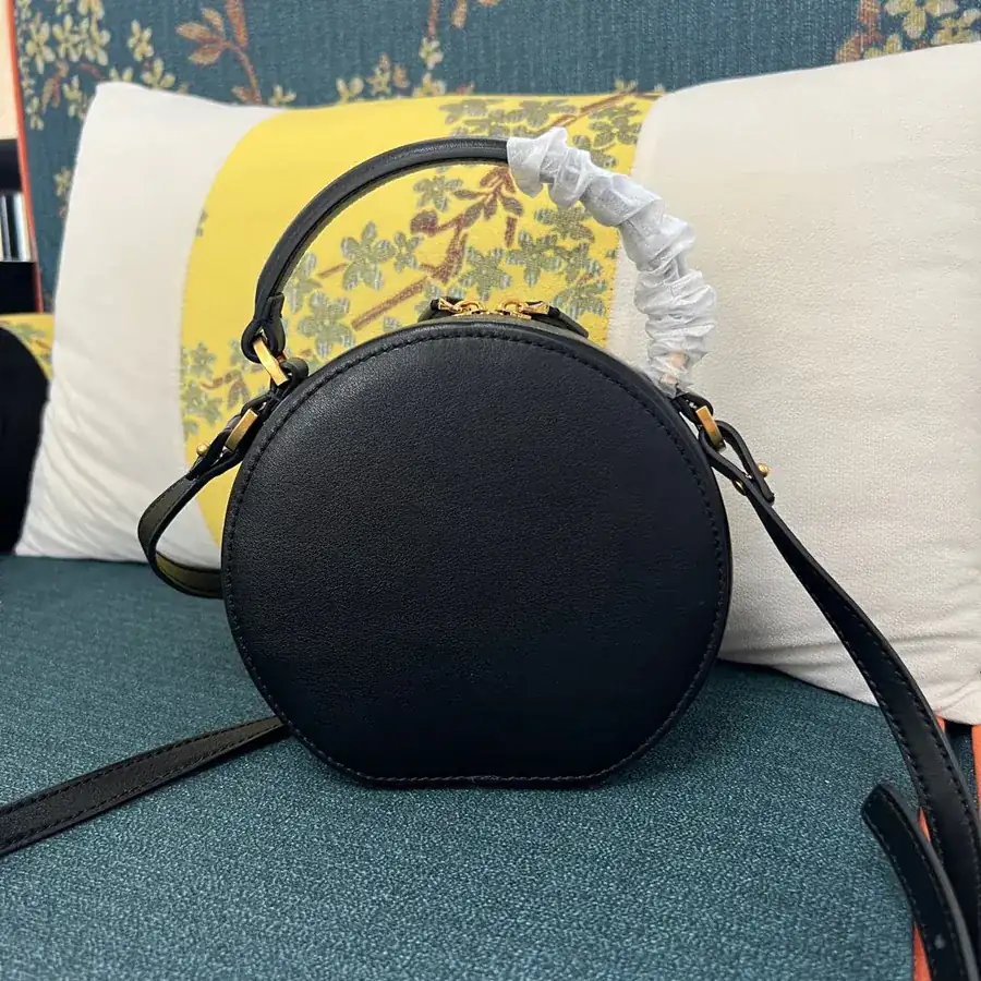 GARAVANI VLOGO Signature Calfskin Handbag