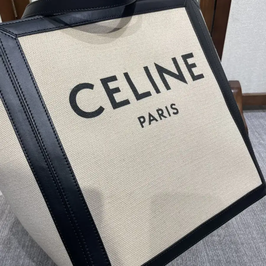 C Family New CABAS Shopping Bag