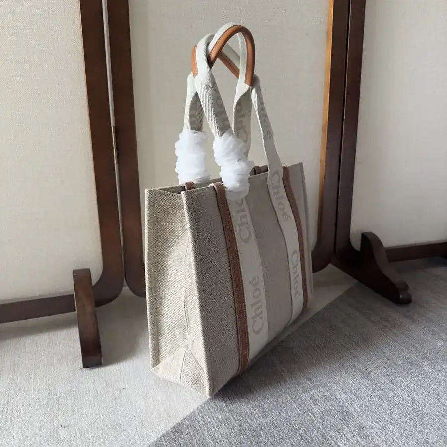 Chloe Woody Family Tote Medium