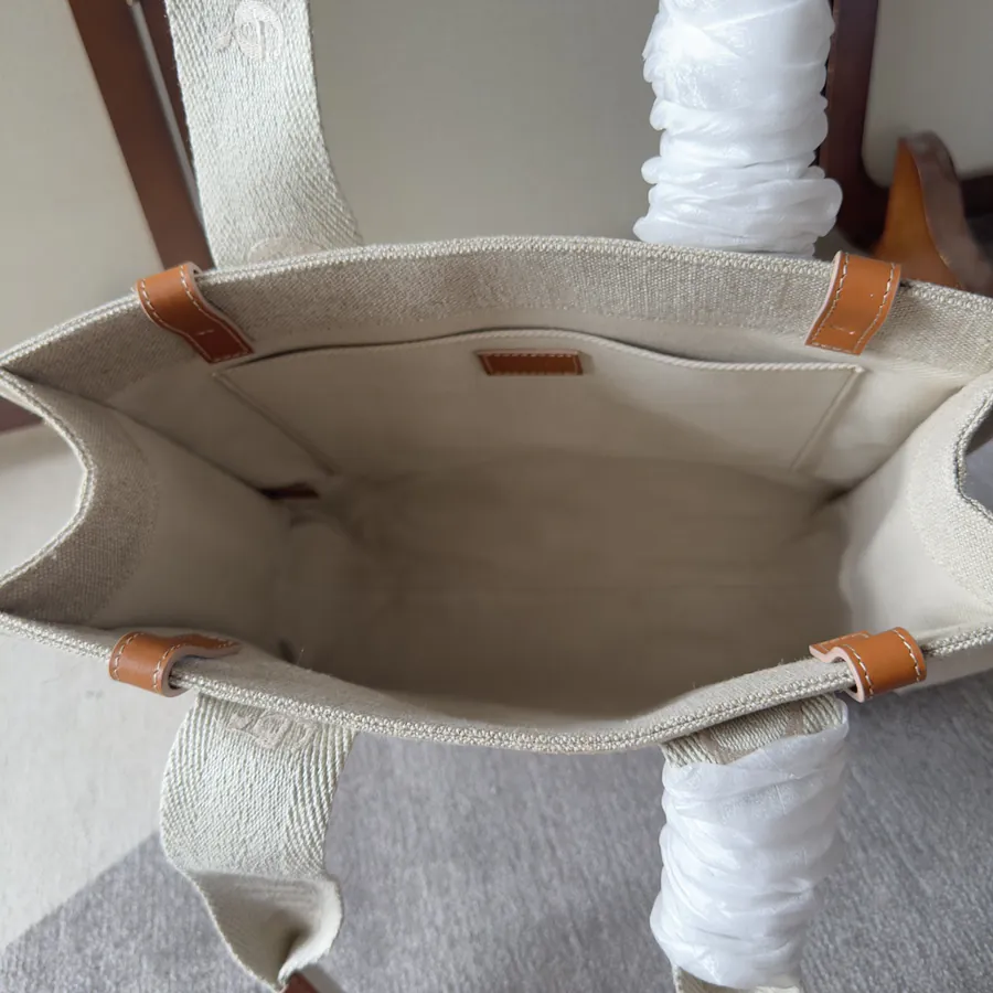 Chloe Woody Family Tote Medium