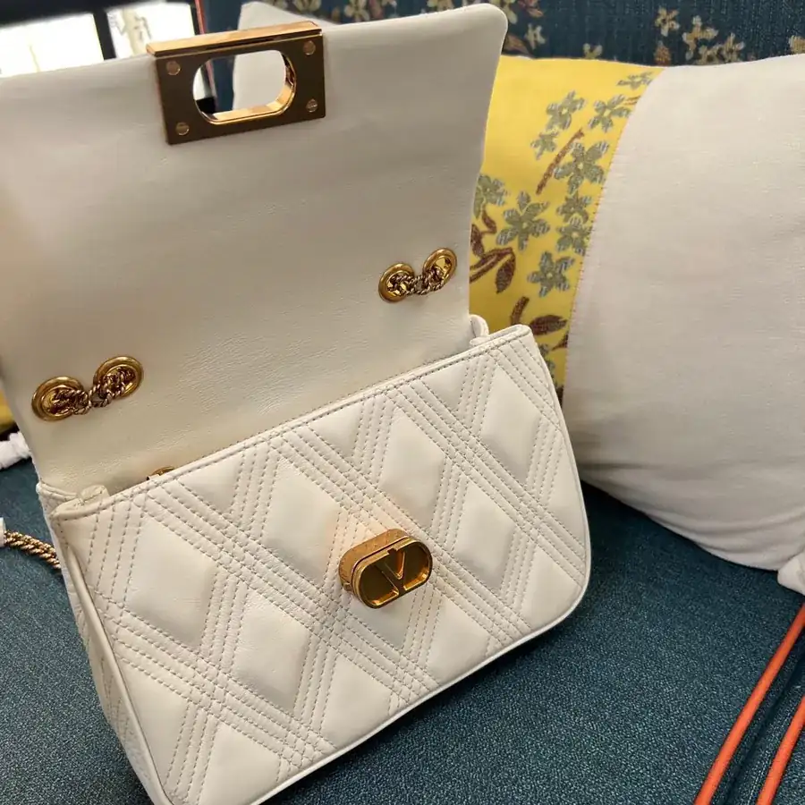 GARAVANI QUILTIE 67 Grained Leather Large Handbag