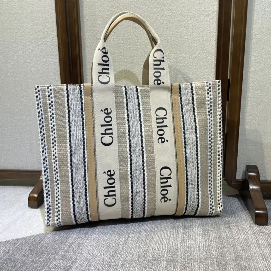 Chloe Woody Tote New Arrival 2022