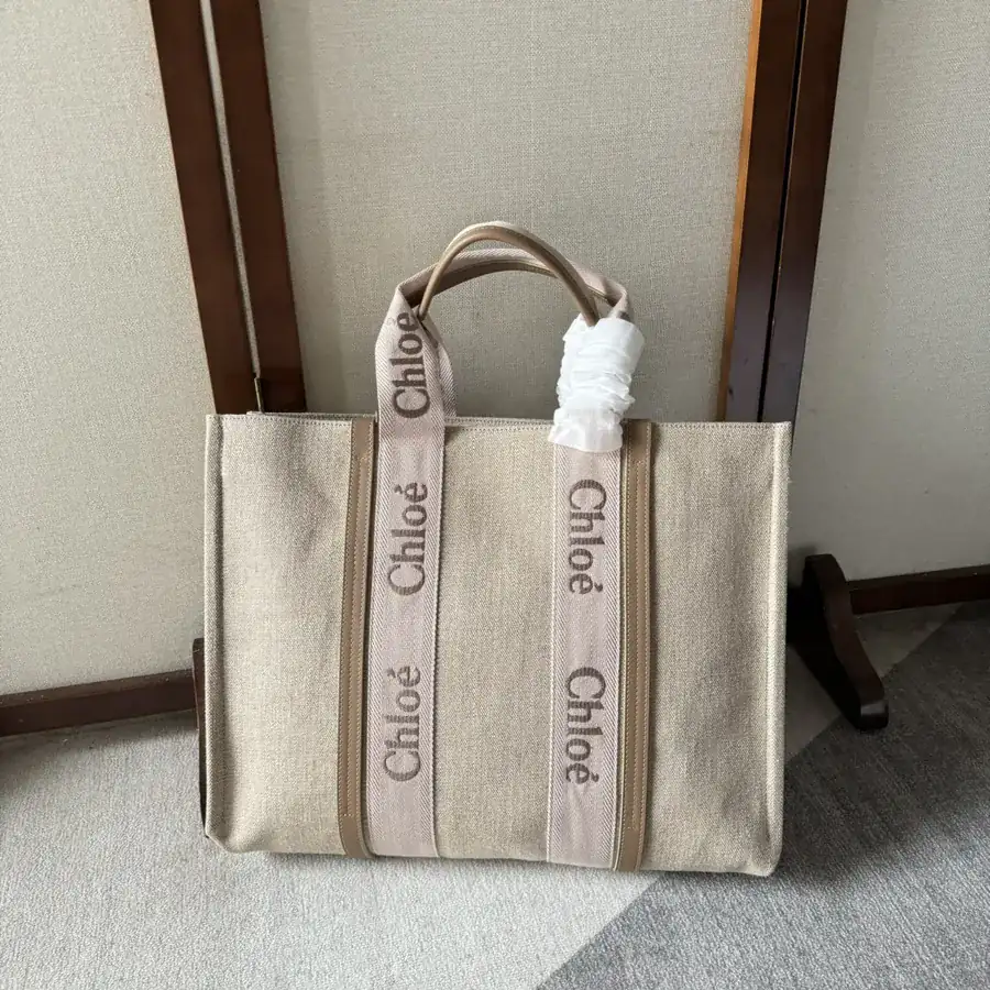 Chloe Woody Family Tote Large