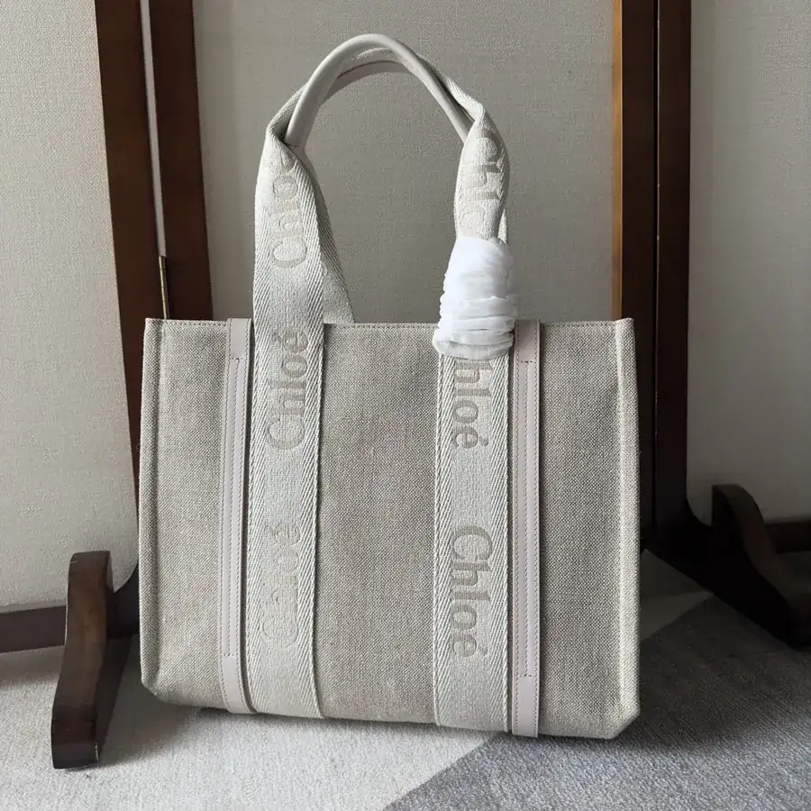 Chloe Woody Family Tote Medium Size