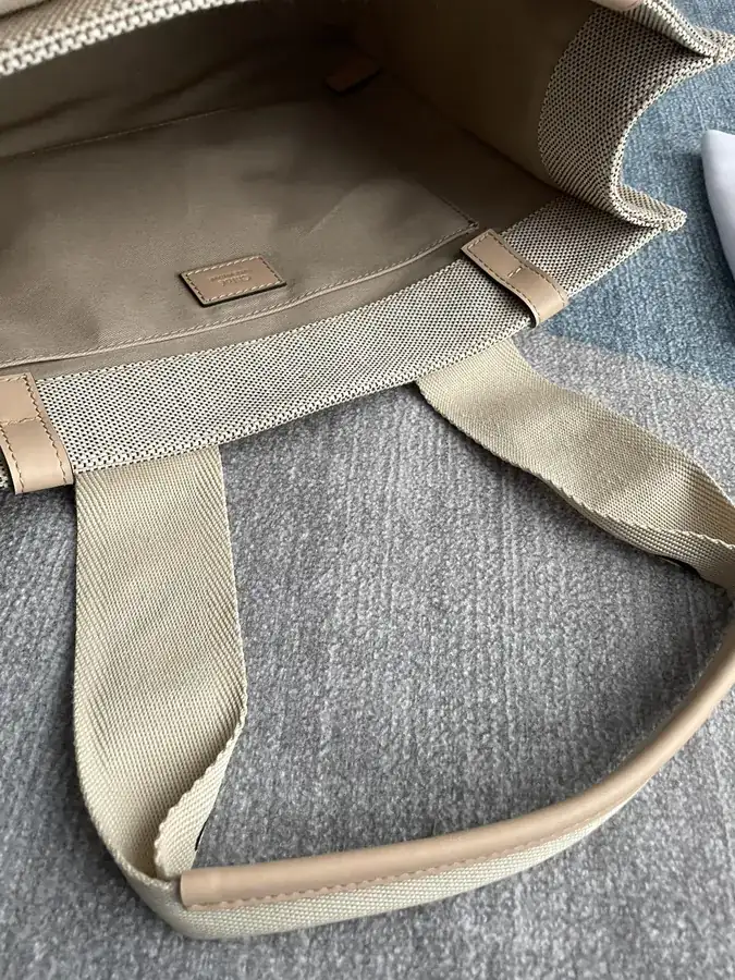 Chloe Woody Tote Bag Mid Size