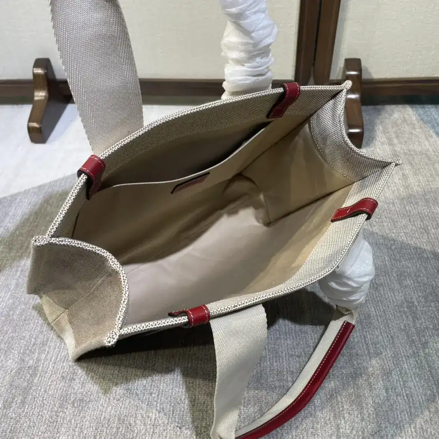 Chloe Woody Tote Bag Brown, Medium Size