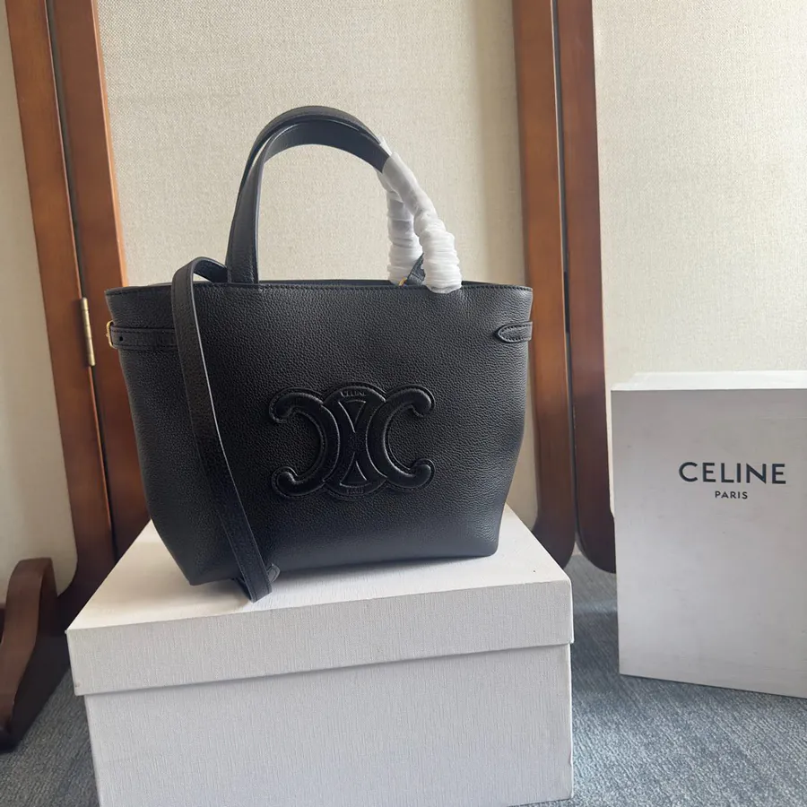 CE New Arrival Anais Cabas in Grained Calfskin Tote