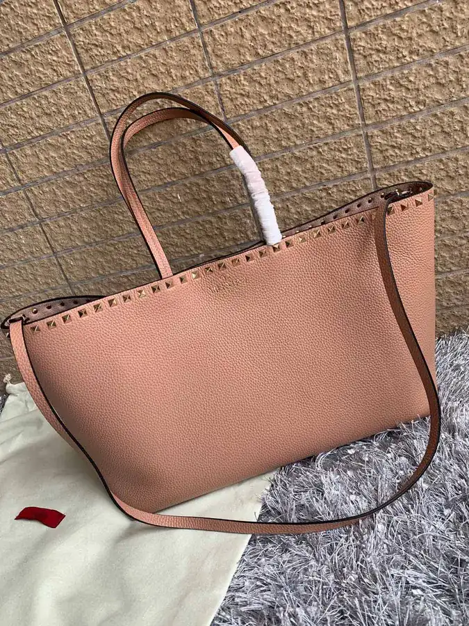 Garavani Rockstud Calfskin Shopping Bag with Camel Print