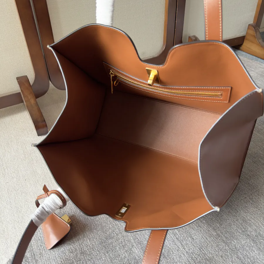 2023 New Cabas 16 Series Tote Large Capacity, Minimalist Design