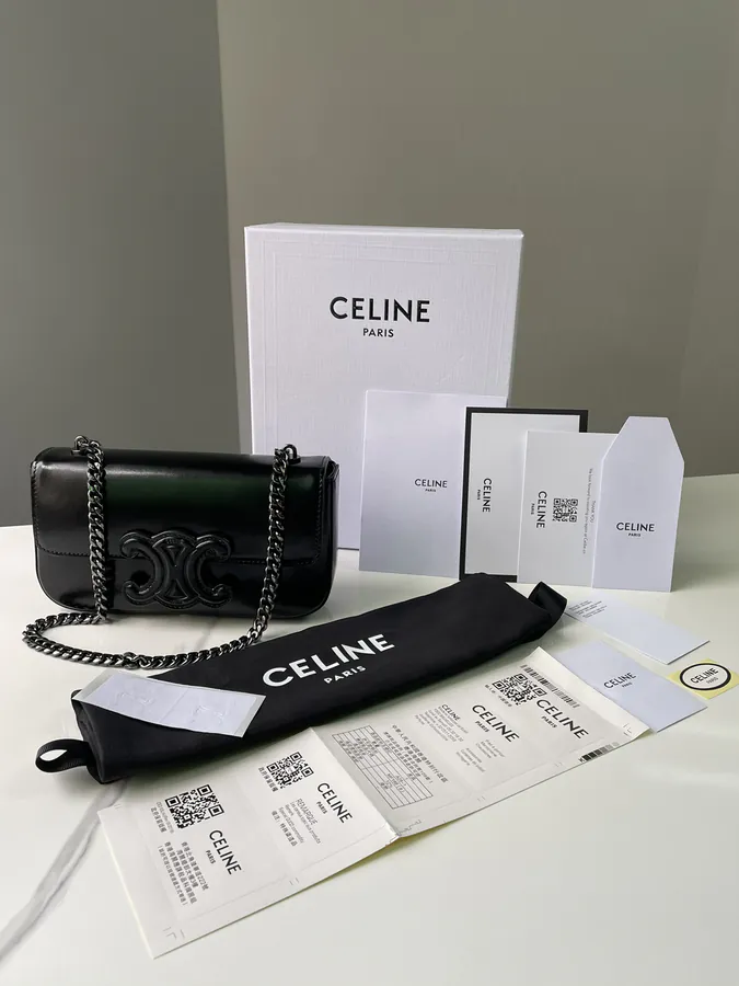 Triomphe Shiny Calfskin Chain Shoulder Bag
