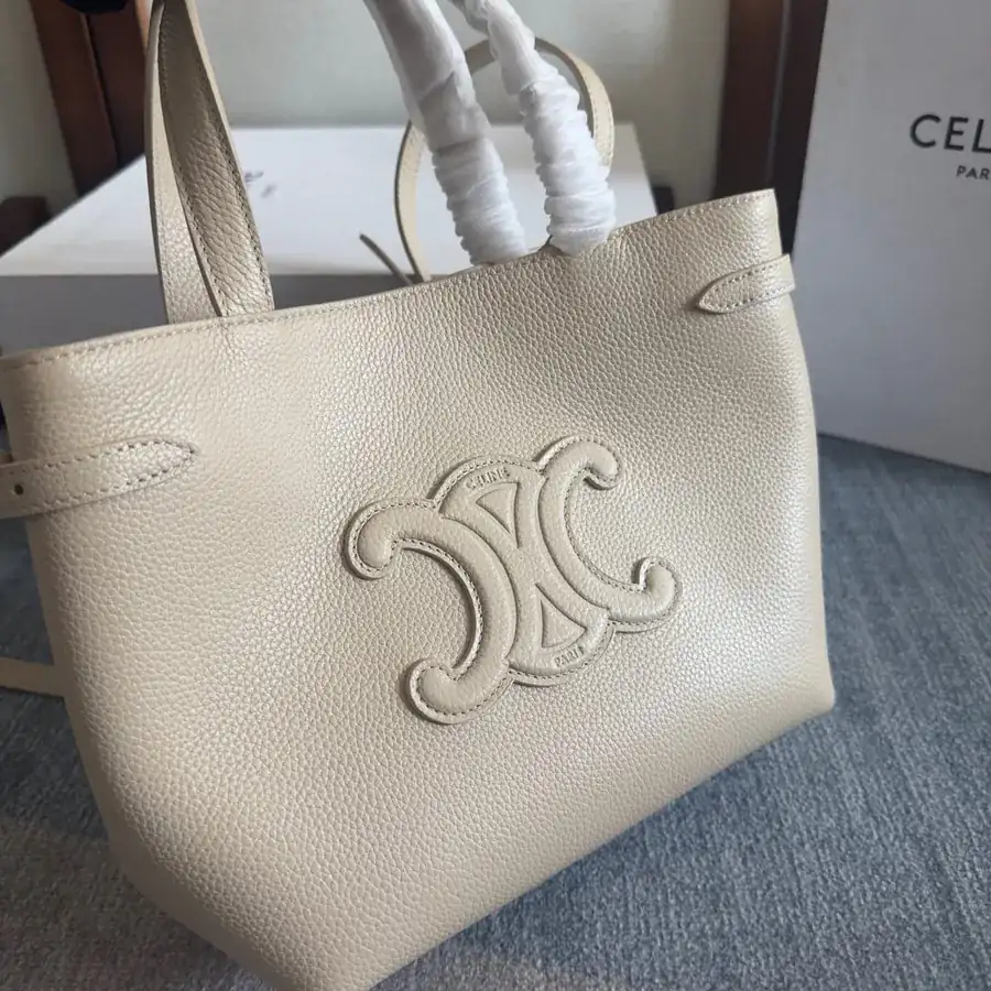 CE New Arrival Anais Cabas in Grained Calfskin Tote