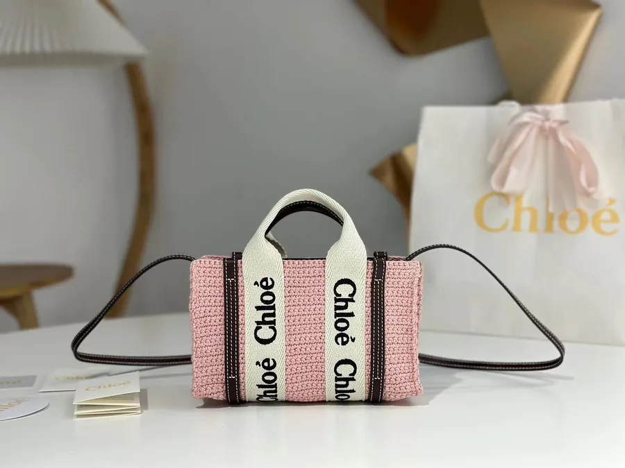 Chloé Woody Mini Knit Crossbody Tote Bag
