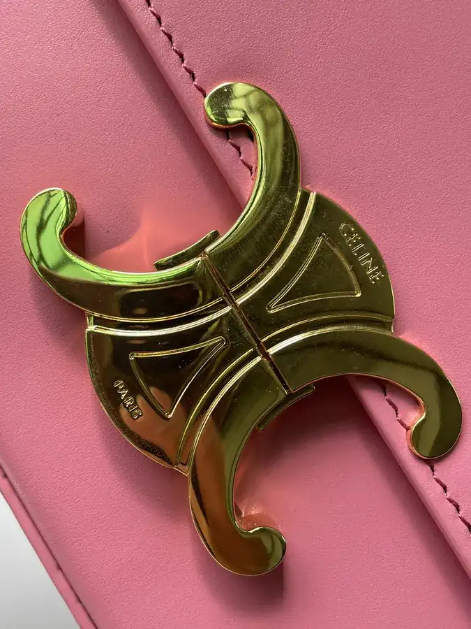 Triomphe Glossy Leather Shoulder Bag