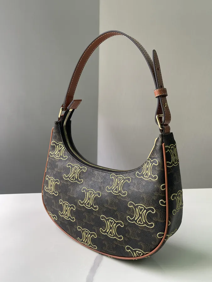 520AVA Logo Print Heart Embroidery Handbag