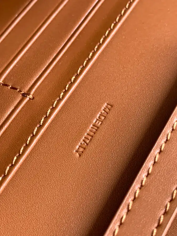 CELIN* Cuir Triomphe Logo Print Wallet