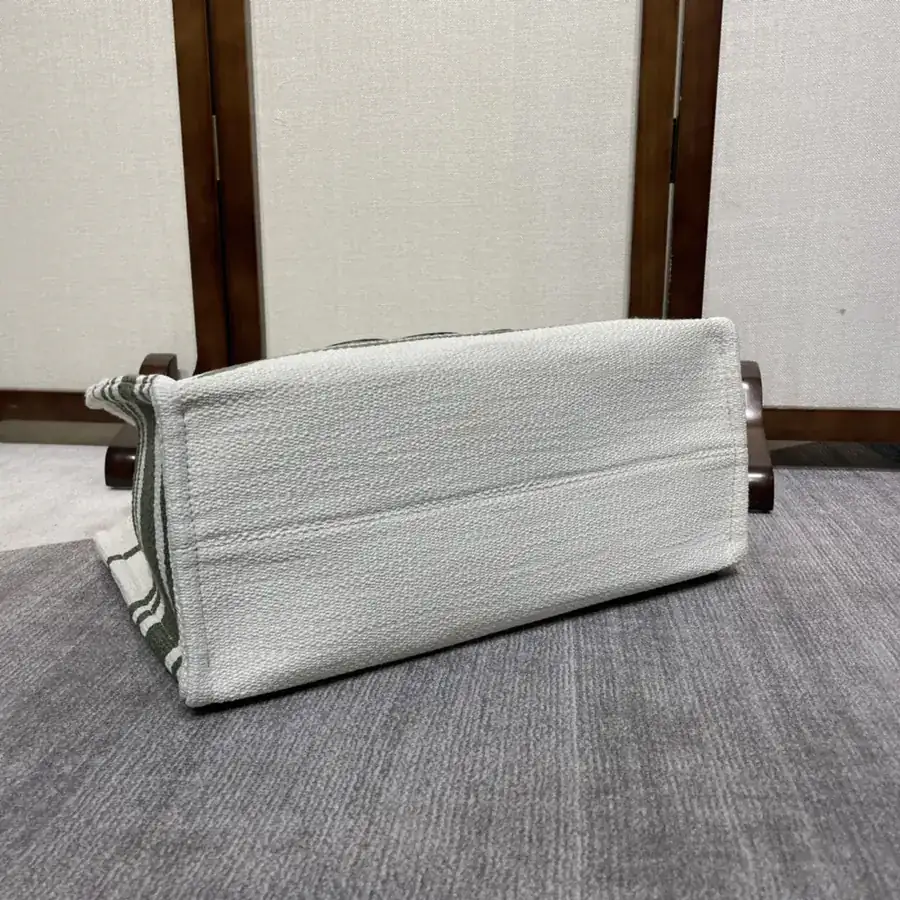 CL New CABAS THAIS Fall Large Tote