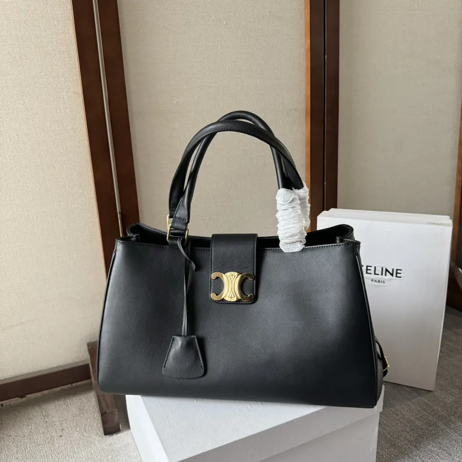 AOLINE Medium Leather Handbag