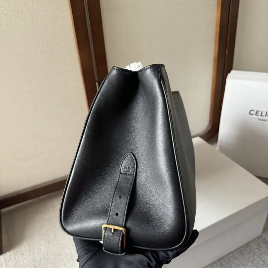 AOLINE Medium Leather Handbag