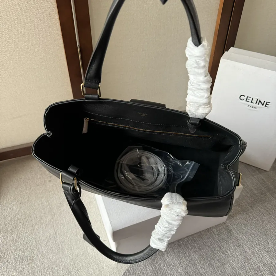AOLINE Medium Leather Handbag