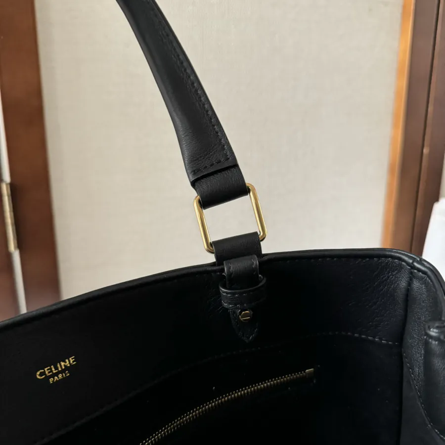 AOLINE Medium Leather Handbag