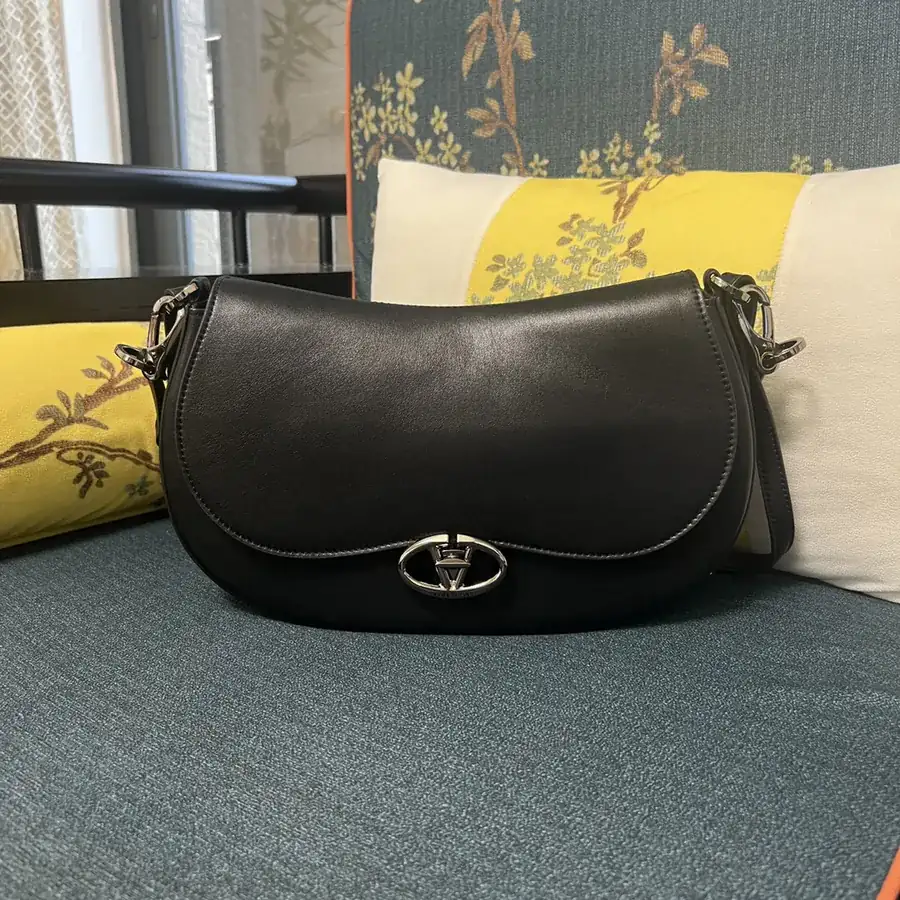GARAVANI OHVAL Large Calfskin Handbag with VLOGO Signature Rotating Clasp