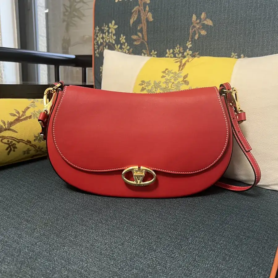 GARAVANI OHVAL Large Calfskin Handbag with VLOGO Signature Rotating Clasp
