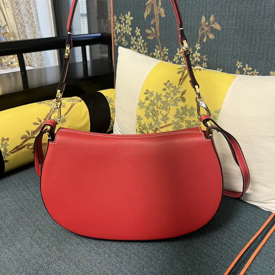GARAVANI OHVAL Large Calfskin Handbag with VLOGO Signature Rotating Clasp